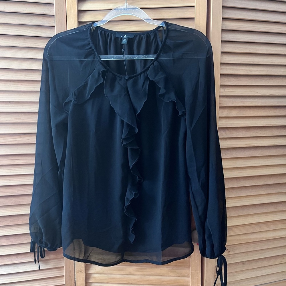 Jules & Leopold Black Ruffle Front Blouse